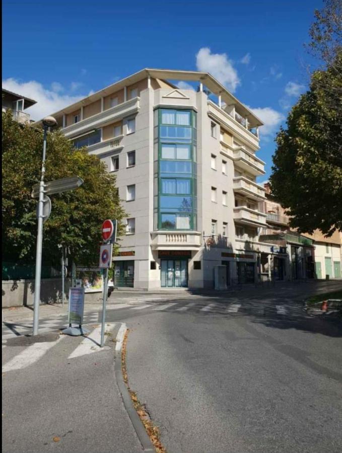 Appartement T2 Imm. La Villa D'Este Дин Ле Бен Екстериор снимка